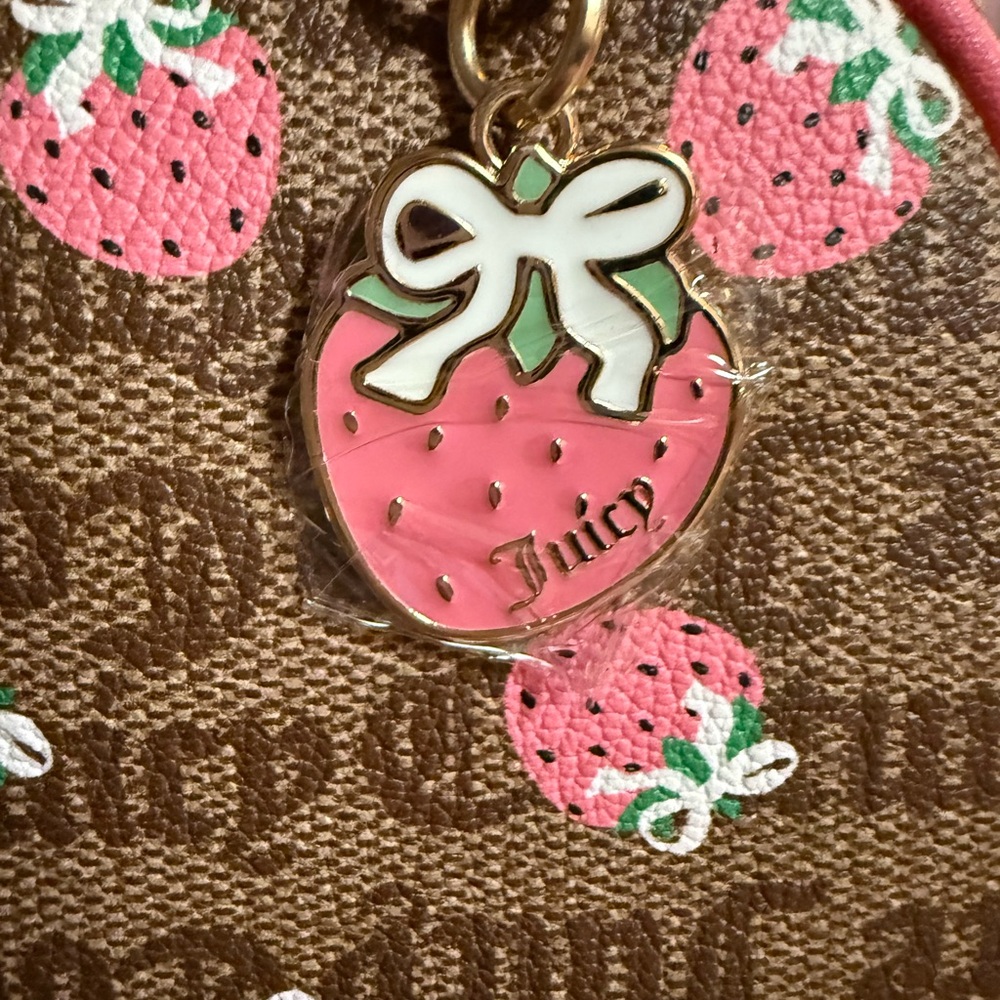 Juicy Couture Berry sweet Crossbody Bag - Picture 3 of 5